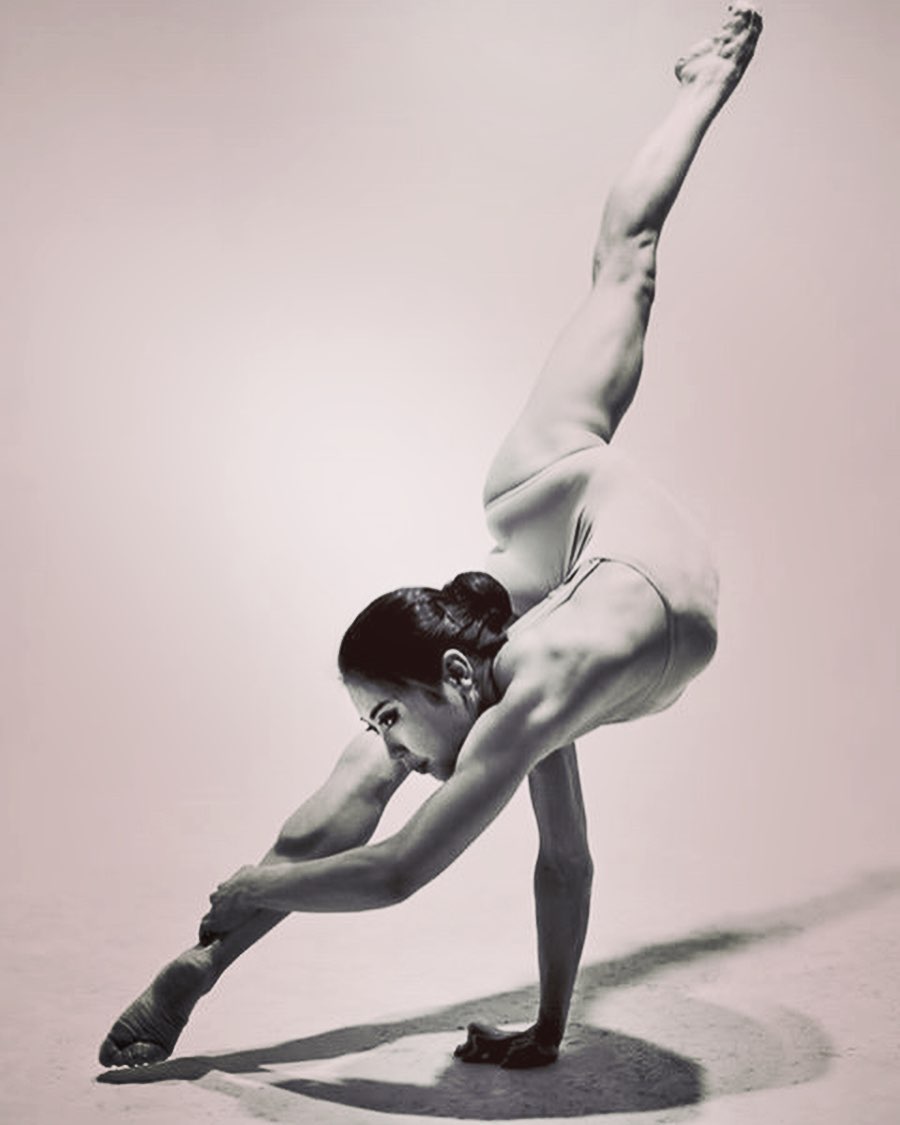 anudari_contortionist_image2.jpg
