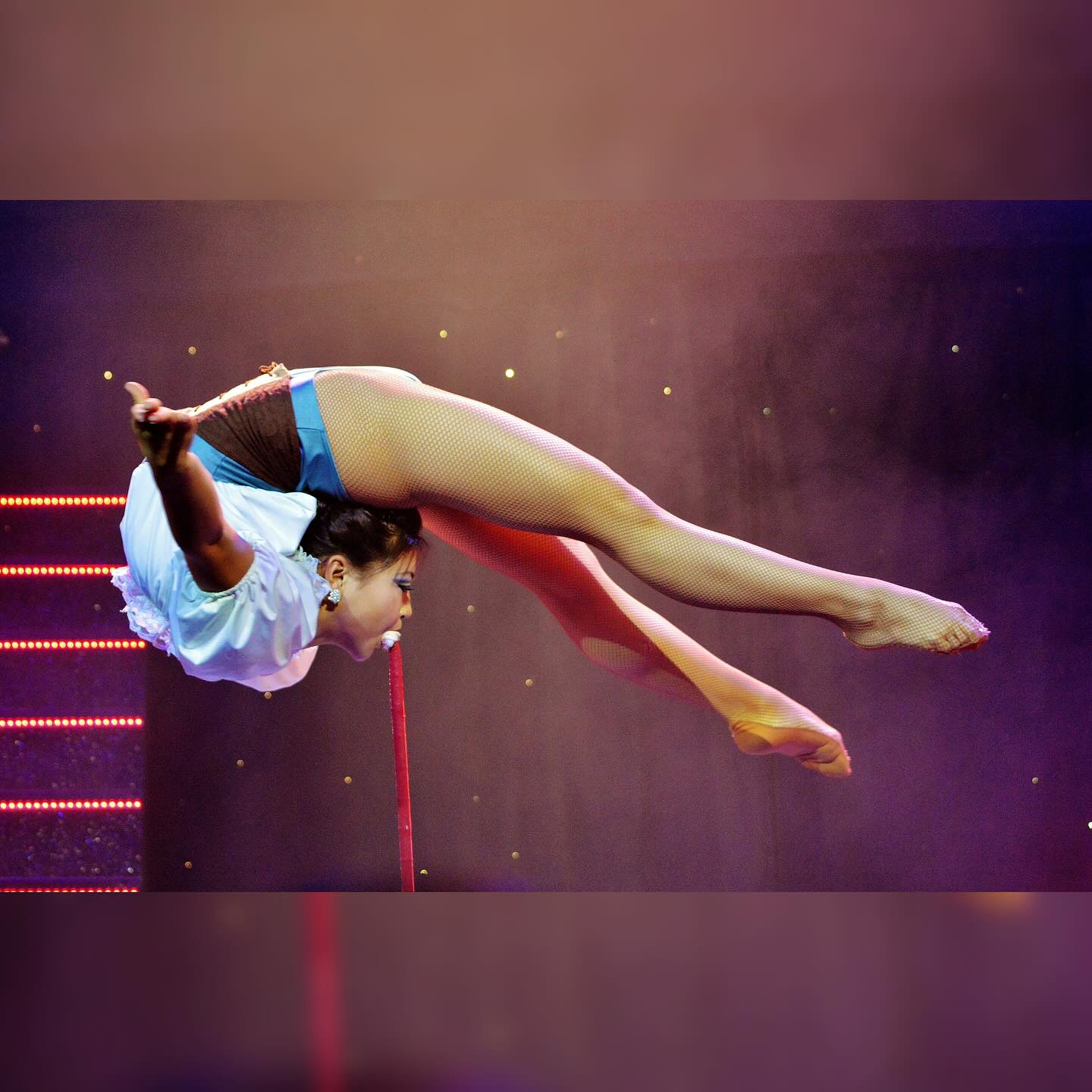 anudari_contortionist_image3.jpg