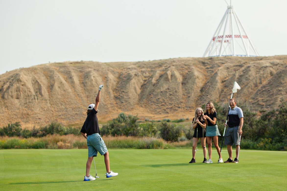 Golf in Medicine Hat.