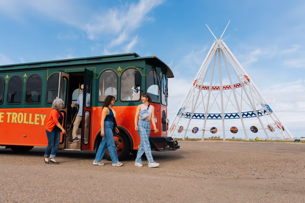 Sunshine Trolley, Medicine Hat, Saamis Tepee.