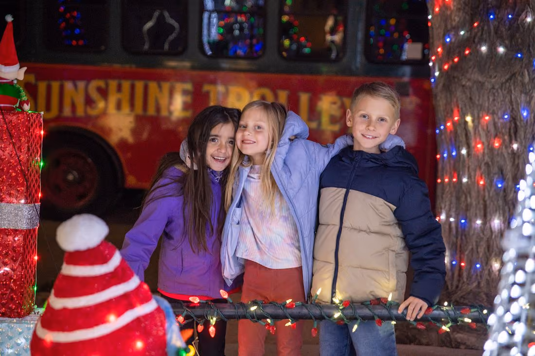 Holly Jolly Twinkle Trolley