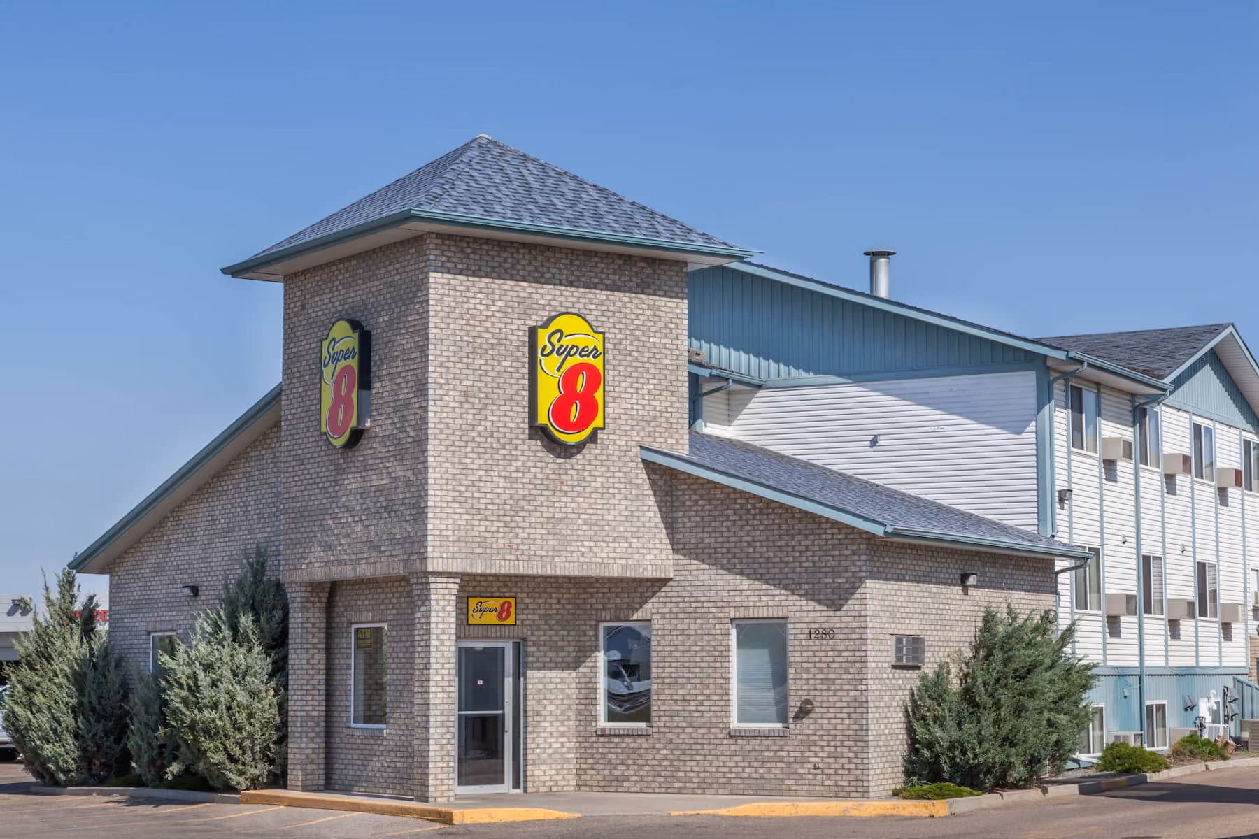 Super 8 Medicine Hat