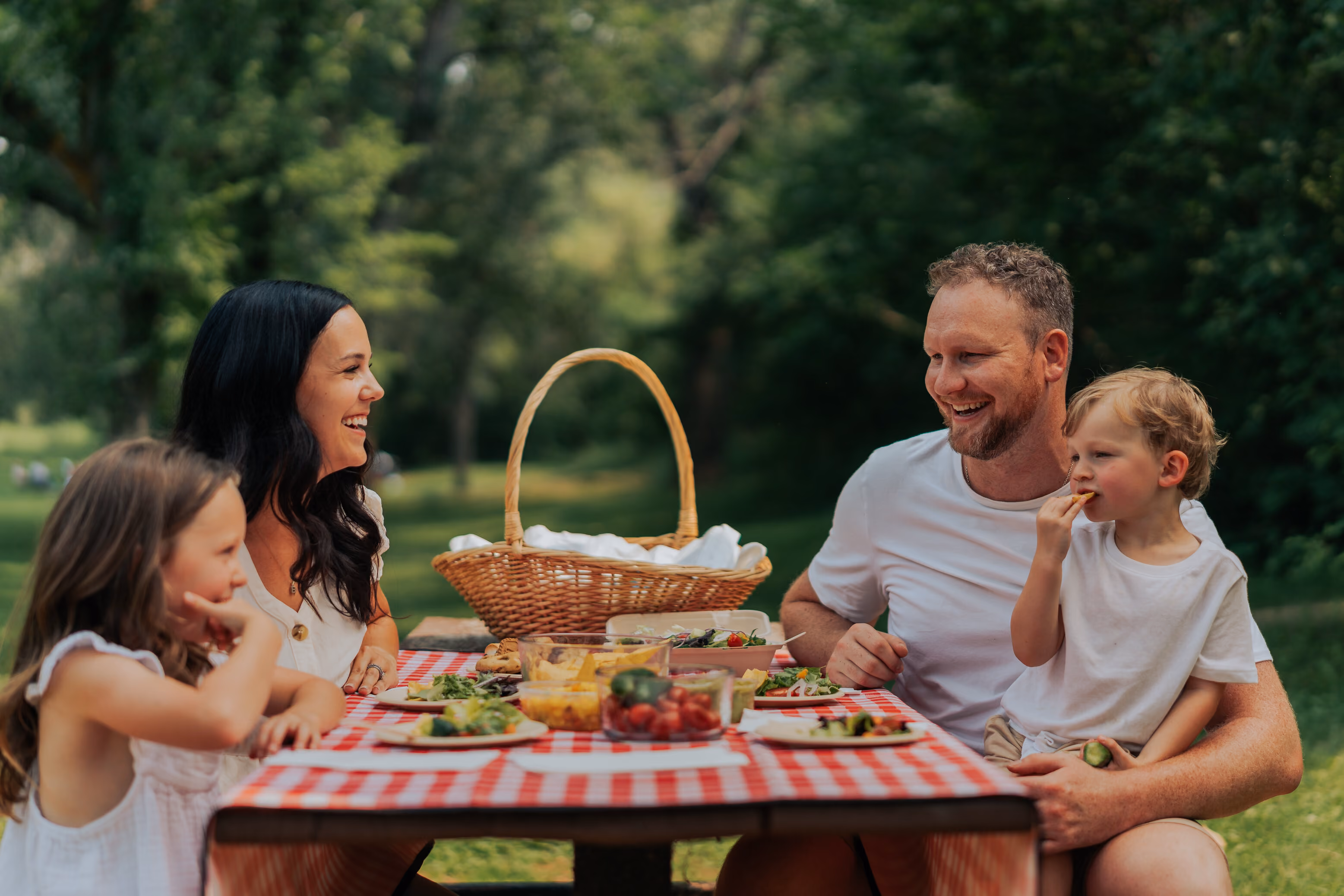 Pack a Picnic in Medicine Hat