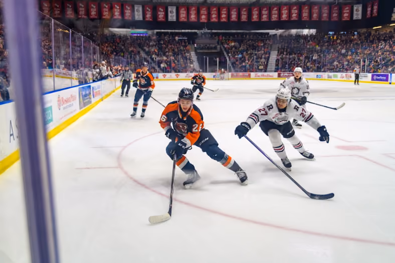 Medicine Hat Tigers vs Lethbridge Hurricanes Playoff Round 3. Game 1