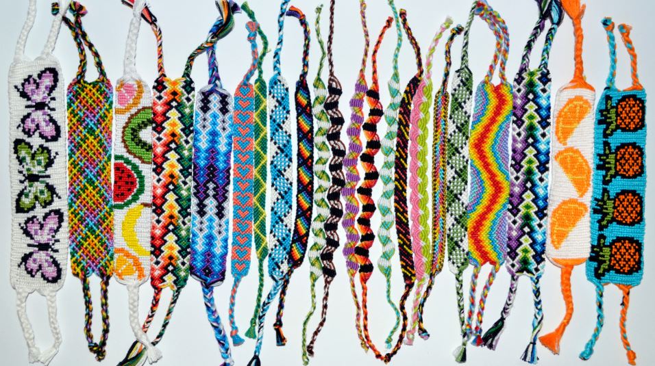 Crafternoon: Friendship Bracelets I Aug. 19 (ages 0-12)