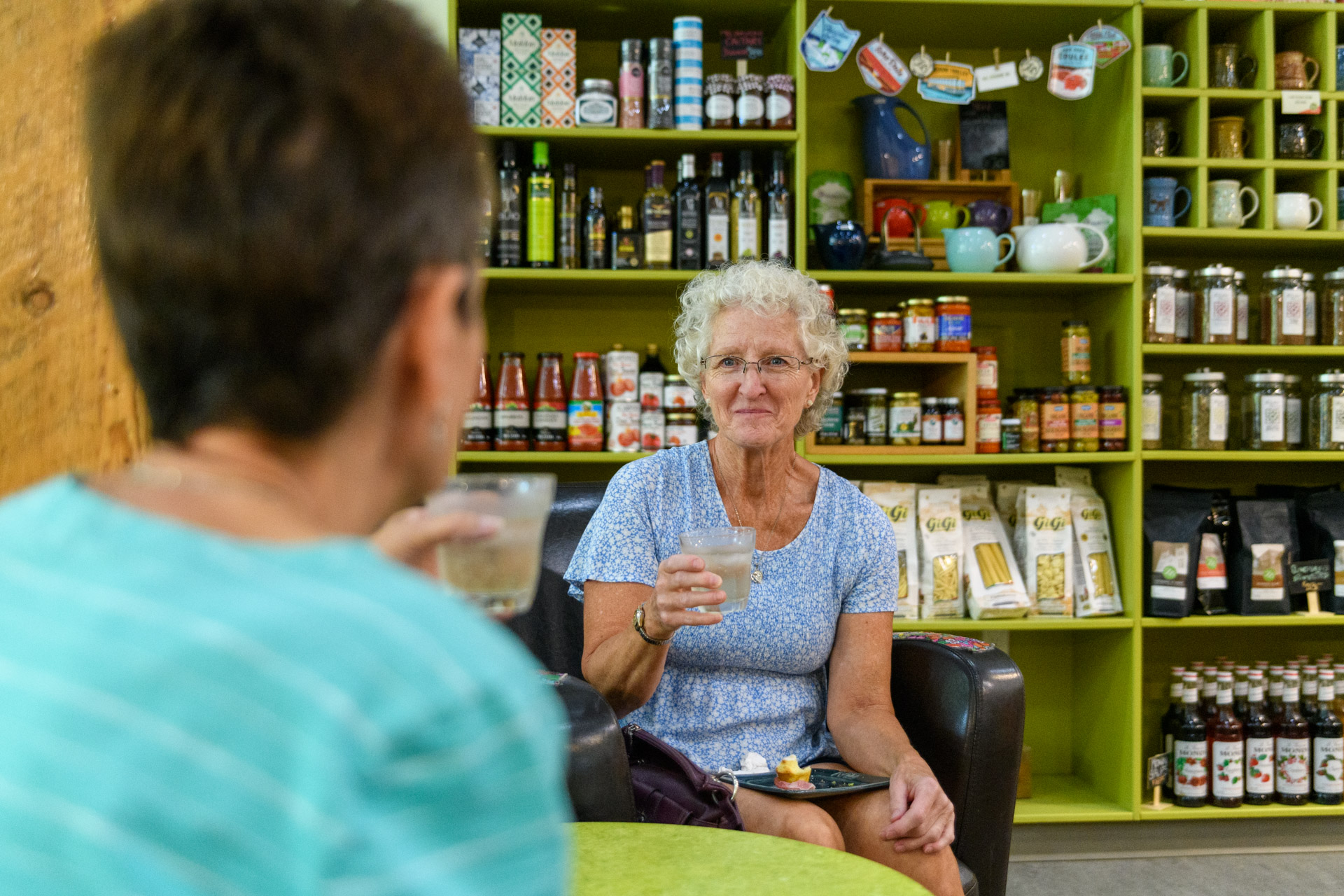 Sunshine Cafe & Market Tour 