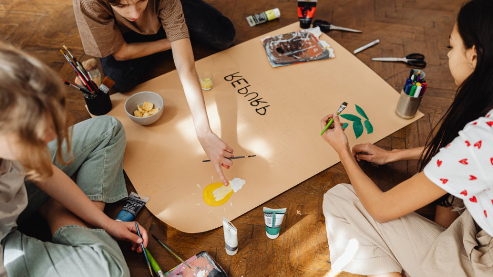 Doodle Den (ages 13-19 years)