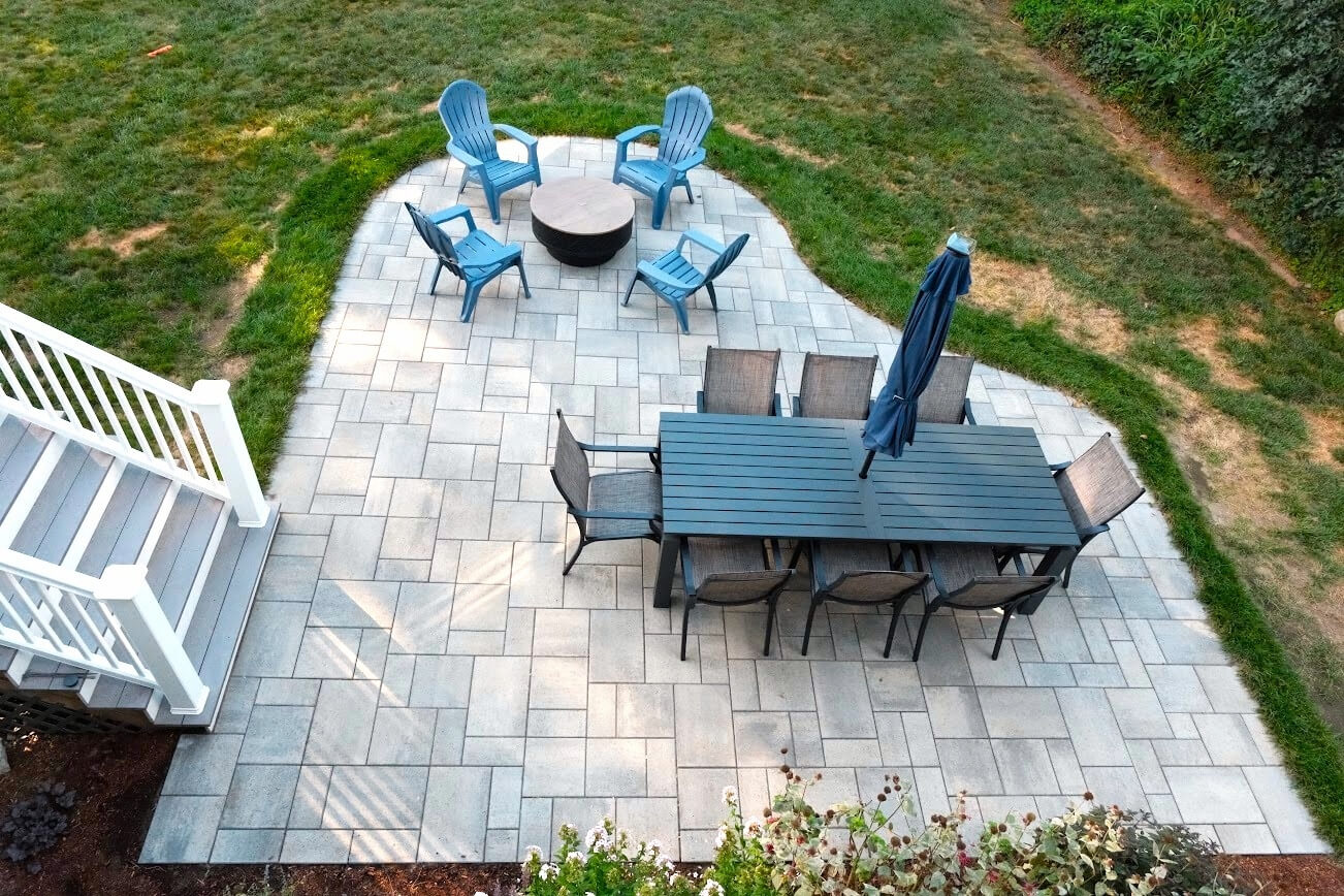 Patio with Techo-Bloc Blu Pavers