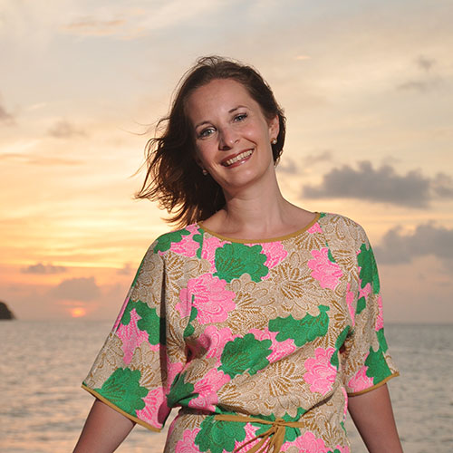Louise Groves