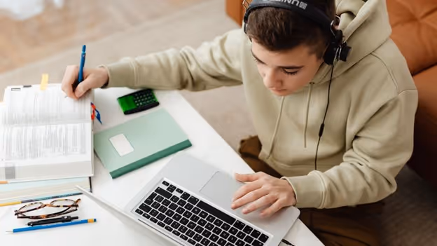 Learning App Development by Experts