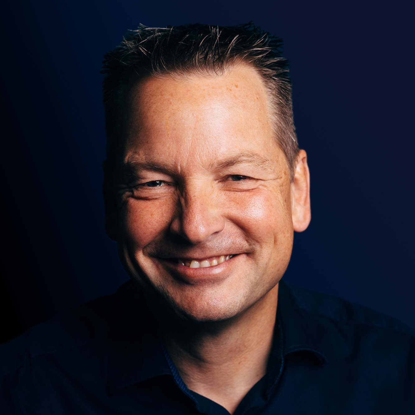 portrait des lächelnden patrick blum