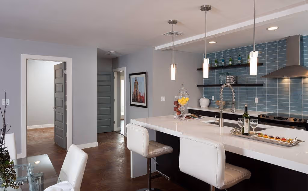 The Luxury Look - Airbnb Portfolio