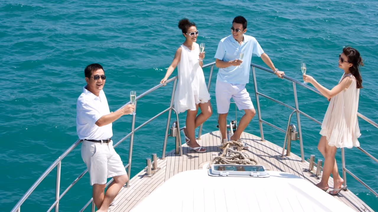 Outside view of the Luxury Look Design Studio in AZ