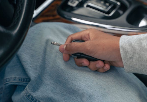 autosleutel in hand 