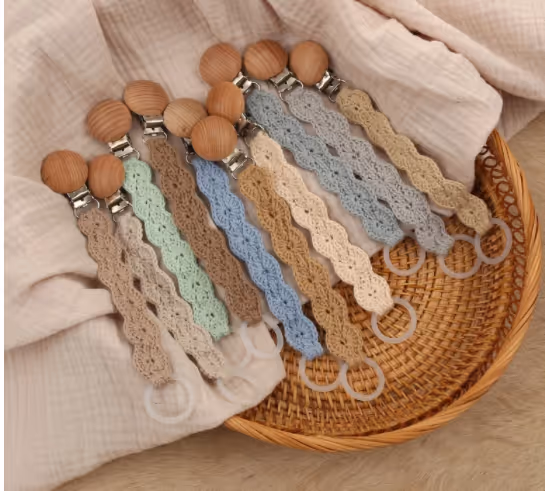 Crochet pacifier clip