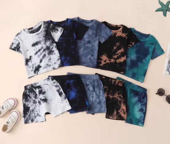 T-shirt and pants set