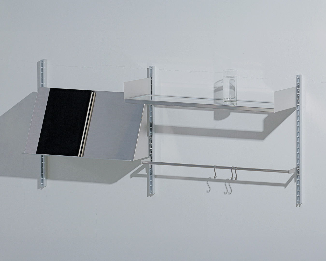 RARERAW is a modular furniture brand that moves beyond fixed forms, allowing its systems to be flexibly interpreted in the space between structure and sensibility. Rather than viewing furniture as a finished object, RARERAW understands it as a structural unit that shapes space. Each module functions as part of a larger framework that evolves through use, interaction, and context. Designed to respond to changing environments and lifestyles, the system encourages openness rather than prescription. As spaces change, RARERAW adapts—inviting users to reconfigure, reinterpret, and gradually complete the system over time.