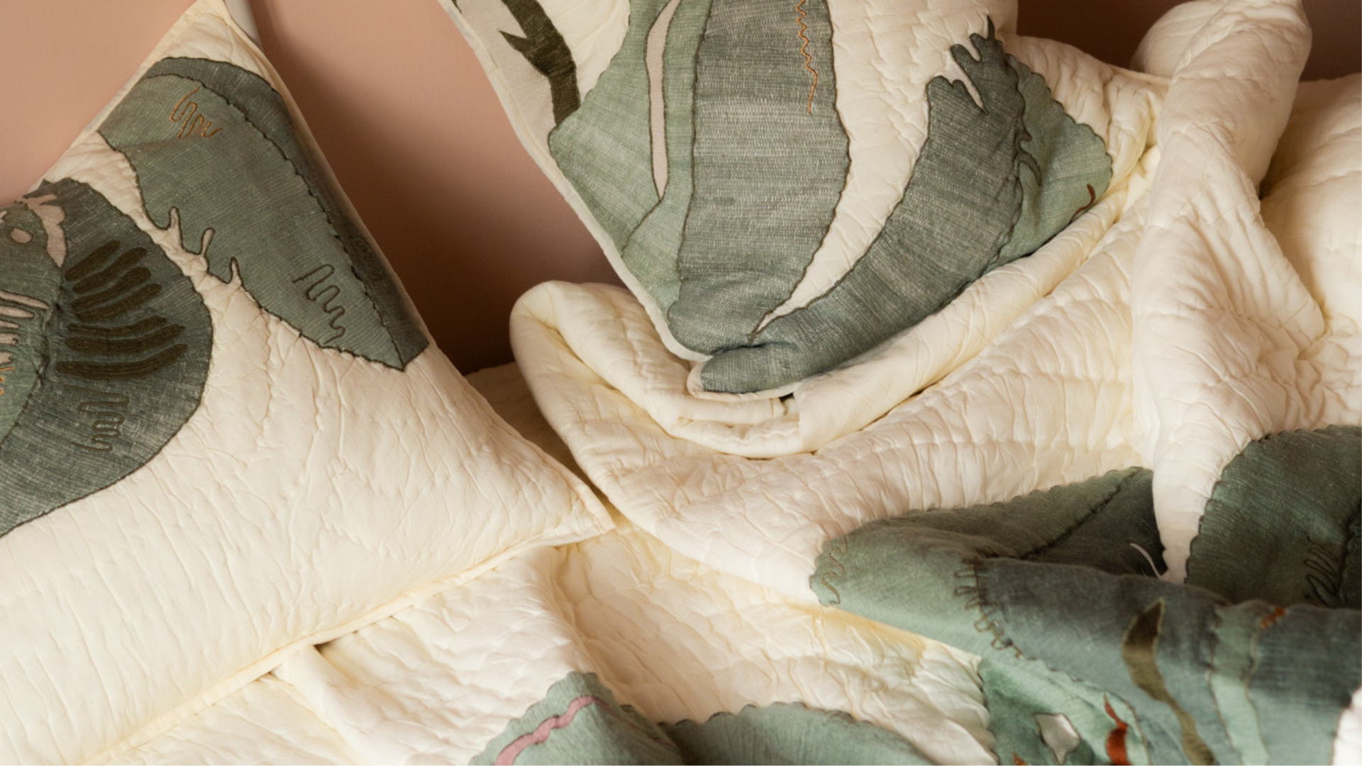 BONGUSTA is a crossover brand founded in 2021, shaped by a shared love of fashion, interior design, and bold colours. Thoughtfully designed to bring small moments of joy into everyday life, bright and joyful colours are combined with durable materials and responsible production. The focus is on creating products of the highest quality—made to be used, loved, and enjoyed again and again. Every design aims to add comfort and joy to daily routines: a warm rug welcoming tired feet in the morning, the softest towel waiting after a shower, or a cozy set of terry clothes made for all–day comfort, a striped tote bag carries everyday essentials on the go—and much more.