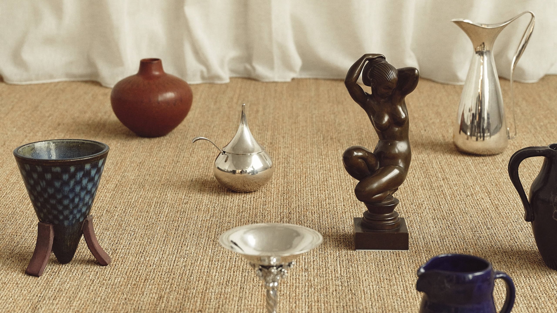 Since 1948, Bruun Rasmussen Auctioneers has brought art, design, and antiques to passionate collectors across the world. Through Online and Live Auctions, Bruun Rasmussen always present a carefully curated selection of rare and remarkable objects—all chosen by their knowledgeable specialists. Guided by core values of credibility, expertise, and renewal, Bruun Rasmussen celebrates craftsmanship, historical value, and the stories that great art and design continues to tell.