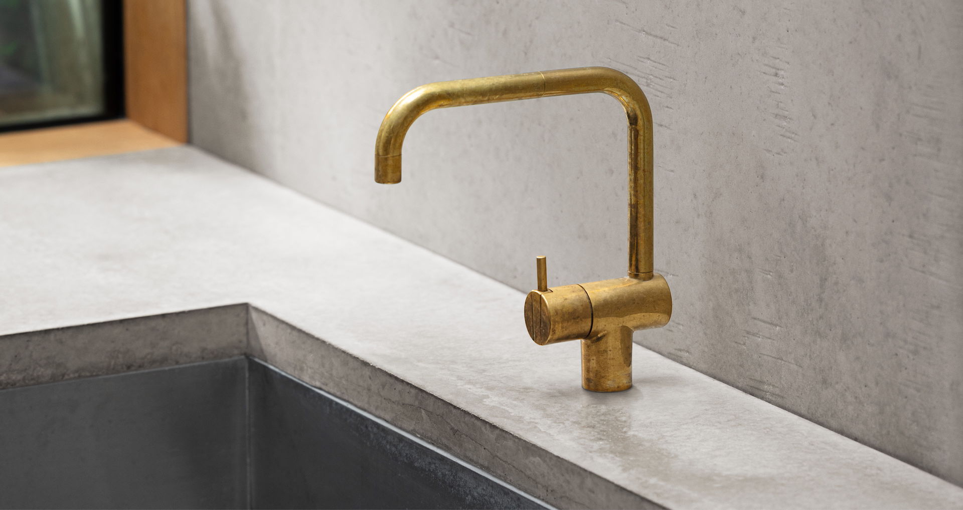 Since 1968, VOLA has embodied the essence of Danish design with its perfect proportions and minimalist forms. Designed by Arne Jacobsen and made in Denmark, each product reflects a legacy of craftsmanship, durability, and attention to detail. Renowned for its modular systems and timeless aesthetics, VOLA offers flexibility that evolves with changing needs. Built to stand the test of time, VOLA integrates seamlessly into contemporary architecture, delivering lasting elegance and reliability.