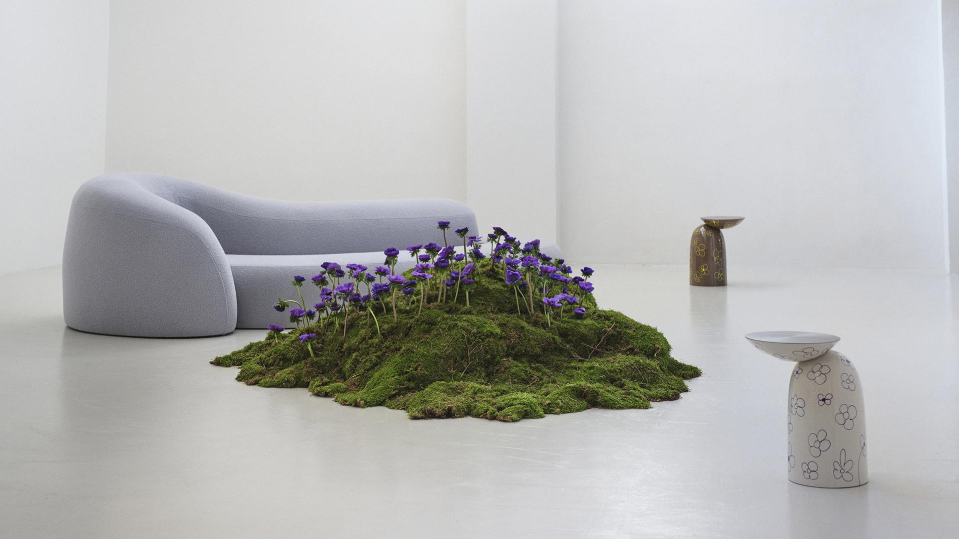 TABLEAU is a Copenhagen-based design studio founded in 2018 by Julius Værnes Iversen. Operating at the intersection of art and design, the studio works across spatial design, curation, and object creation, bringing together artists and designers to blur boundaries between functional and expressive. Secolo, based in Milan, creates contemporary design rooted in artisanal expertise and high-quality, locally sourced materials. Defined by sculptural forms, refined detailing, and functional elegance, all pieces are 100% made in Italy.