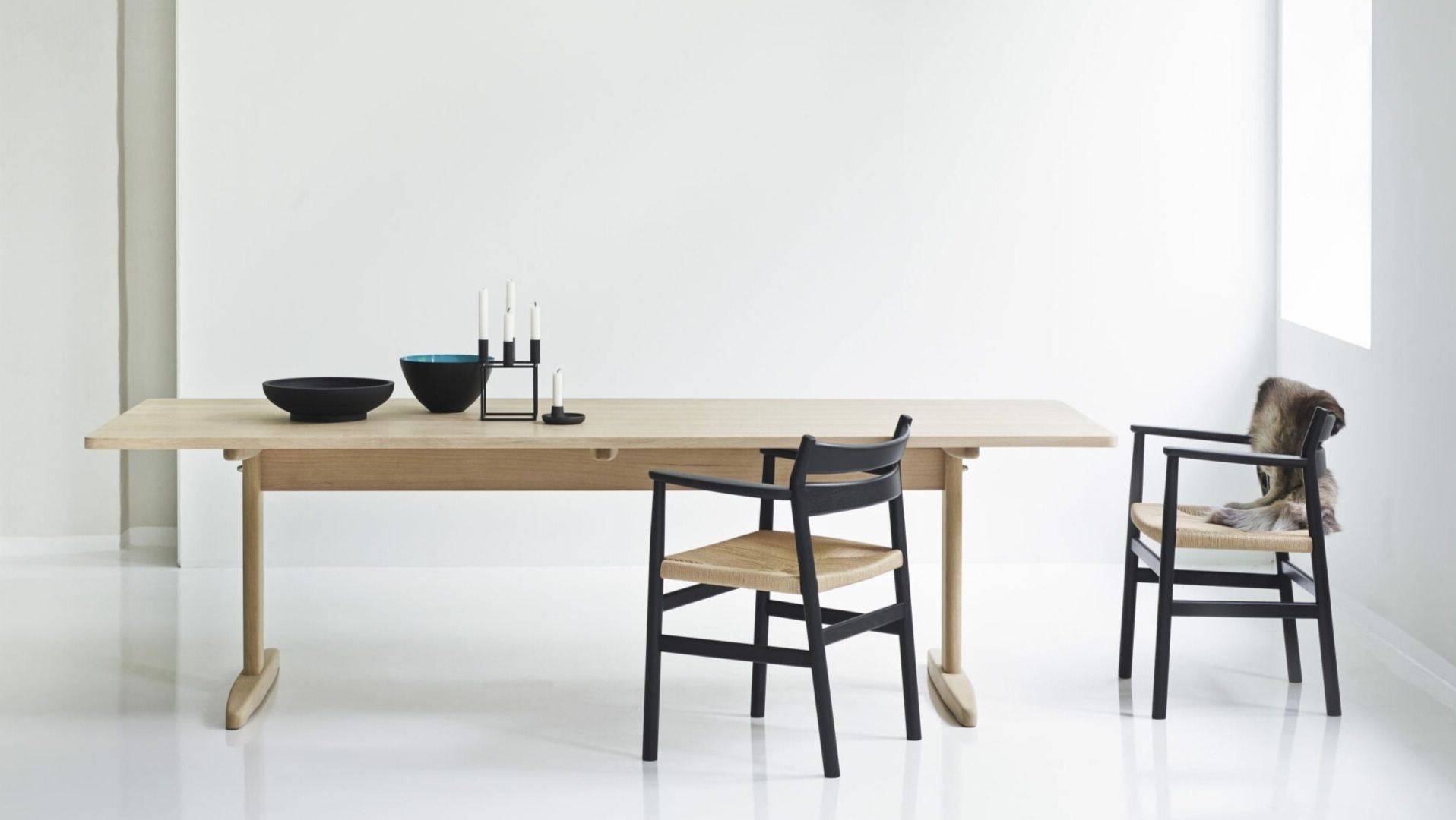 Since 1837, Bernstorffsminde has produced quality furniture, building a strong heritage and commitment to creating pieces that are both beautiful and made to last. The company’s own BM1837 collection pays tribute to the timeless elegance of Danish design, always sought after and appreciated. Bernstorffsminde unites tradition, innovation, and a passion for craftsmanship to create furniture that is distinctive and refined in its expression. The latest collection, BM1837, reflects this commitment to quality furniture that stands the test of time and creates an atmosphere of lasting elegance.