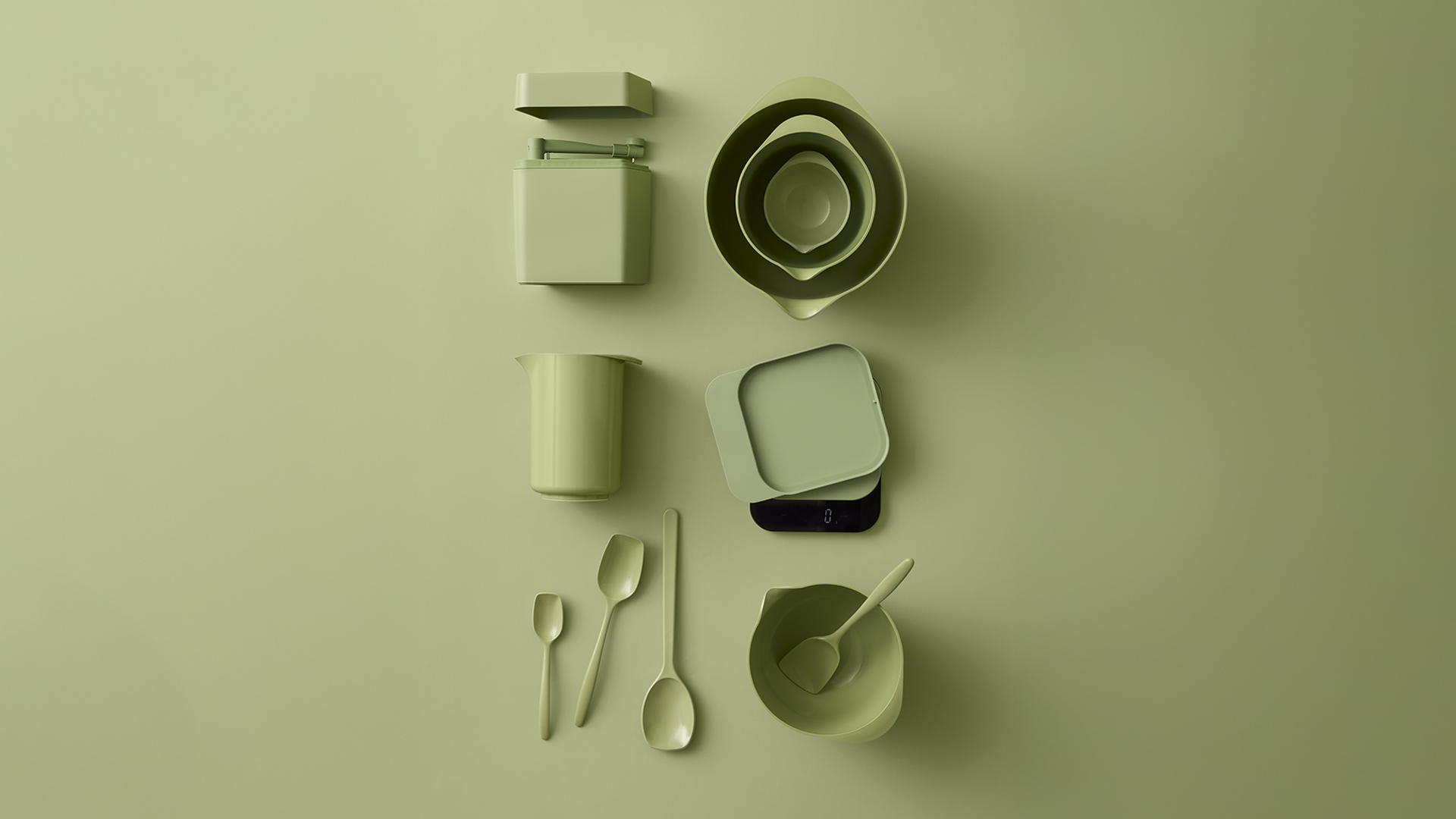 Rosti is a Danish brand, founded in 1944 by Rolf Fahrenholz and Stig Jørgensen, and known for its functional kitchen utensils, now sold worldwide. The brand’s best–known classic is undoubtedly the Margrethe bowl. This distinctive bowl was of Acton Bjørn and Sigvard Bernadotte and has been produced since the early 1950s. In 1954, it was named after Queen Margrethe II. It is all about making everyday life easier. Form and function go hand in hand in a simple, timeless expression, created by talented Danish designers across generations. Quality is a cornerstone of Rosti’s range. Rosti brings energy, joy and Danish design into the kitchen—year after year.