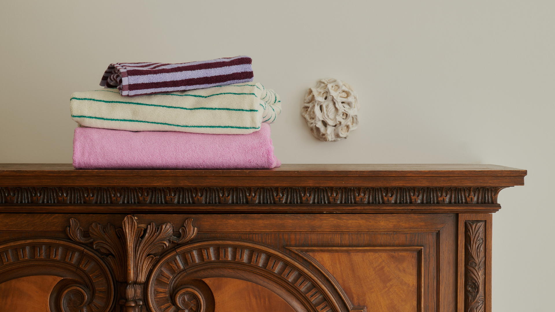 Bongusta is a crossover brand founded in 2021, shaped by a shared love of fashion, interior design, and bold colours. Thoughtfully designed to bring small moments of joy into everyday life, bright and joyful colours are combined with durable materials and responsible production. The focus is on creating products of the highest quality—made to be used, loved, and enjoyed again and again. Every design aims to add comfort and joy to daily routines: a warm rug welcoming tired feet in the morning, the softest towel waiting after a shower, or a cozy set of terry clothes made for all–day comfort. A striped tote bag carries everyday essentials on the go—and much more.