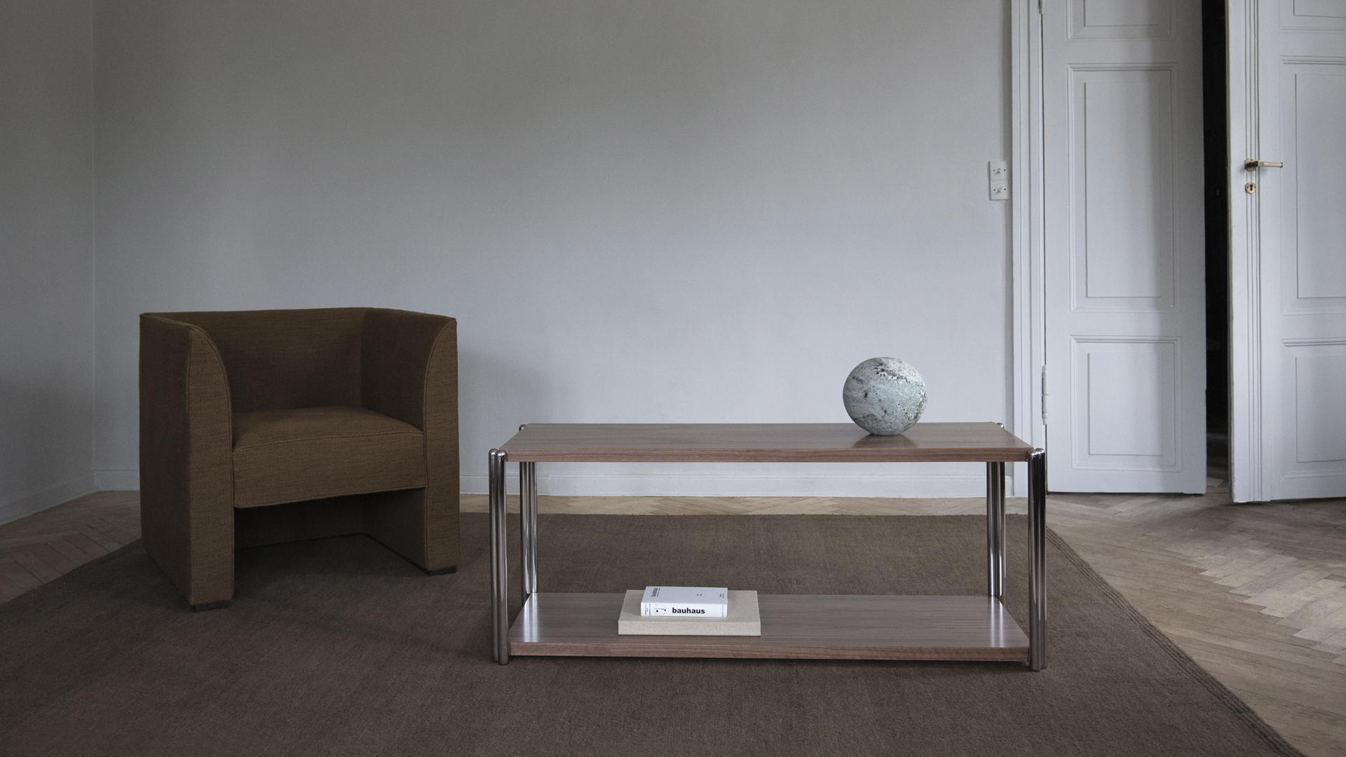 FRIENDS & FOUNDERS creates contemporary design with strong focuses on architecture, art, and craft. A sculptural approach to design, clean aesthetic profiles, and attention to detail show through in their work. FRIENDS & FOUNDERS create sustainable timeless pieces guided by the simplicity of artistic minimalism.