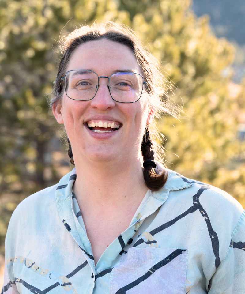 A headshot of Eva Petzinger.