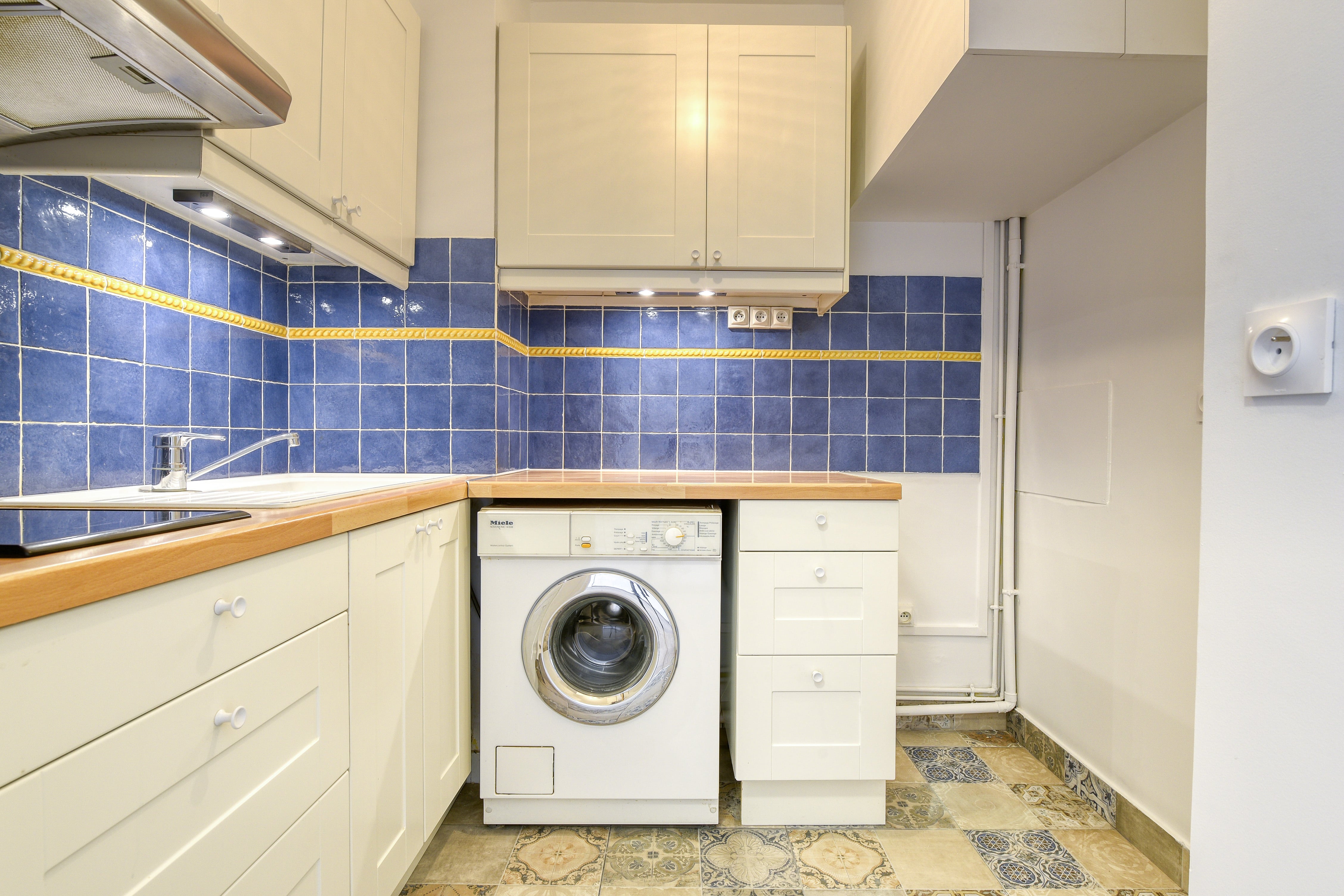 Les Hespérides De L'hôtel De Ville