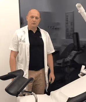 Jernej Bernik dr.med., specialist ginekologije in porodništva