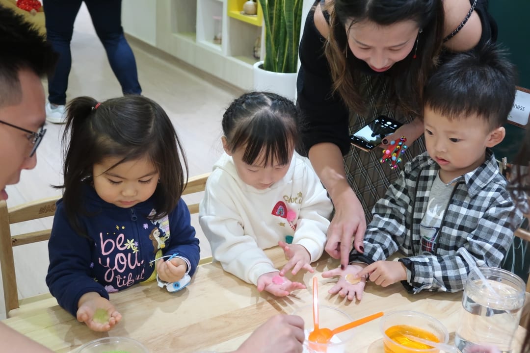 Leveraging Children's Curiosity for Education