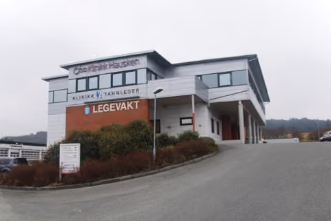 Exterior photo outside Klinikk Hausken in Haugesund Norway