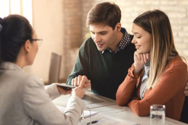 Couple in clinic learning about IVF law and regulations