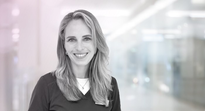 Portrait of nurse Tina Haakull Mathisen at Klinikk Hausken in Stavang