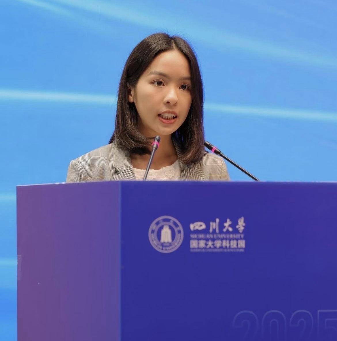 No alternative text description for this image