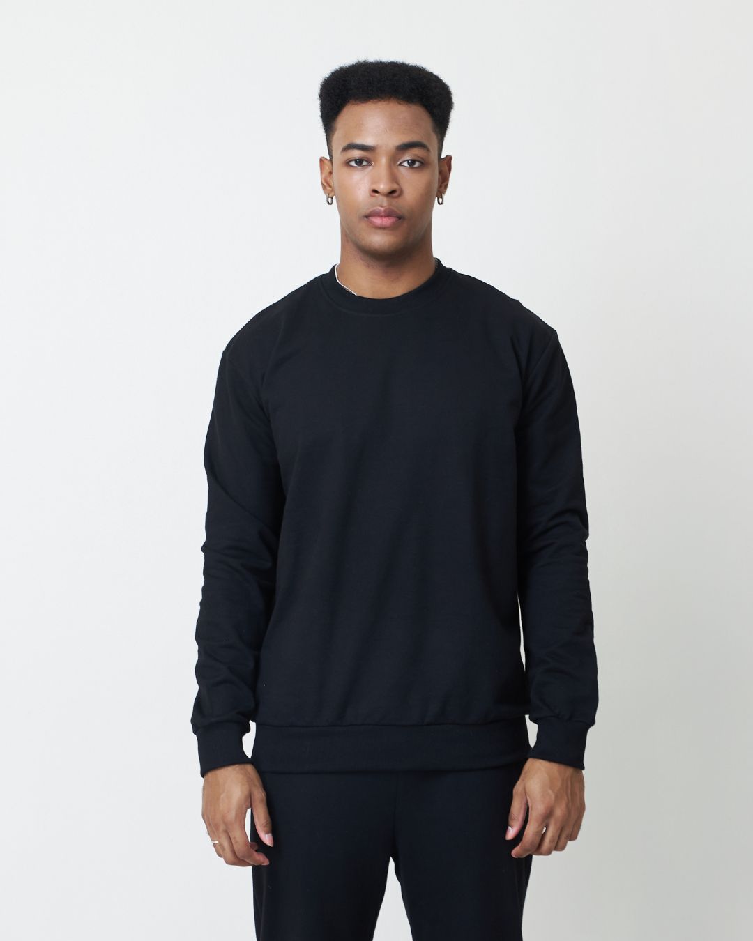 เสื้อสเวตเตอร์ สีดำ Sweatshirt