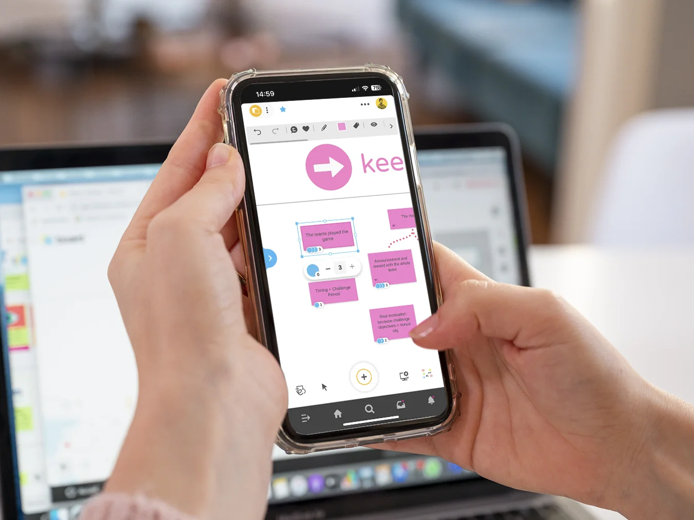 A Board displayed on a mobile device with ideas shared in real time. | Klaxoon