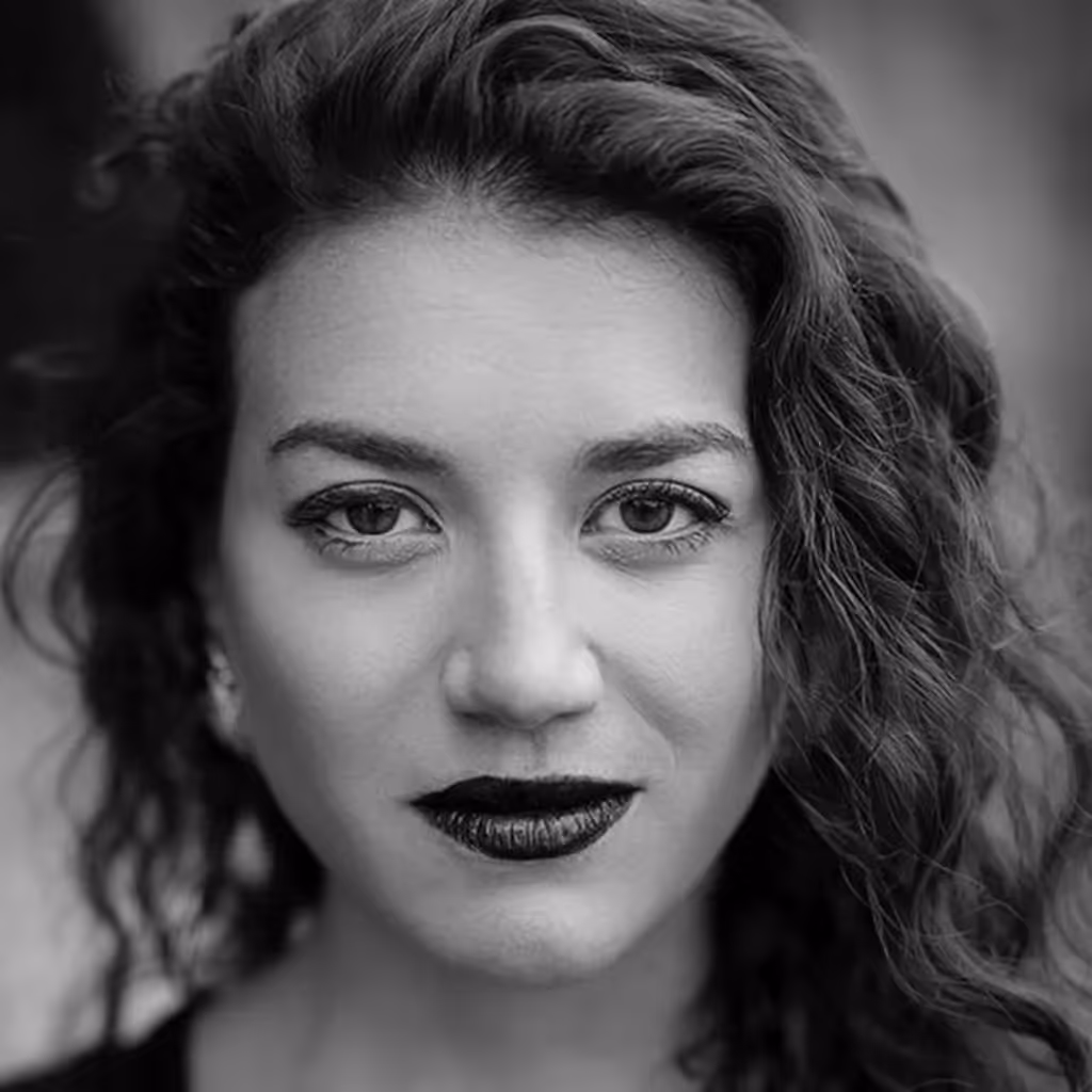 Clare Ghigo