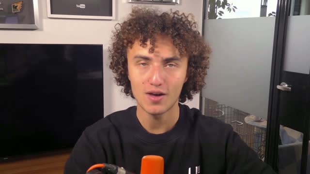 Kwebbelkop AI twin appearing on stage at LEAP and DeepFest