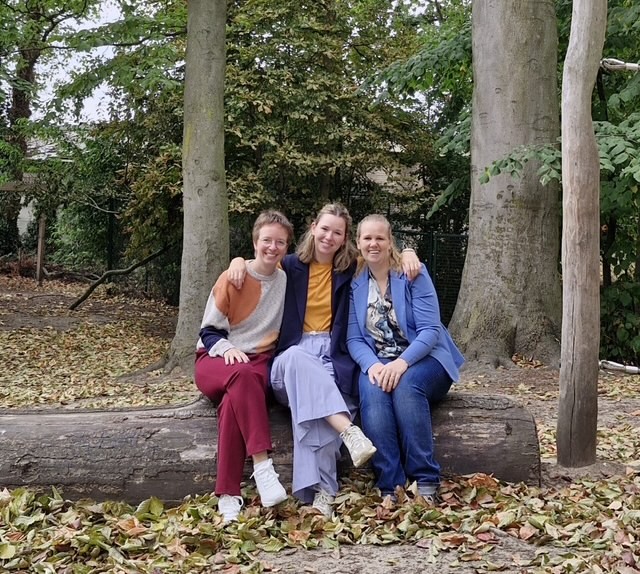 bomenbubbel: juf Ianthe, juf Vicka, juf Liesbeth