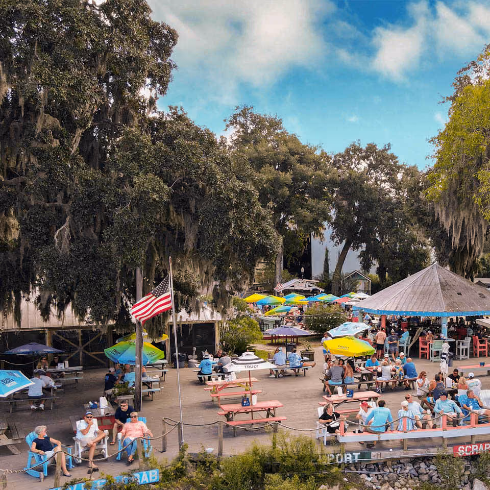 Outdoor dining area at Freeport Marina on Daufuskie Island