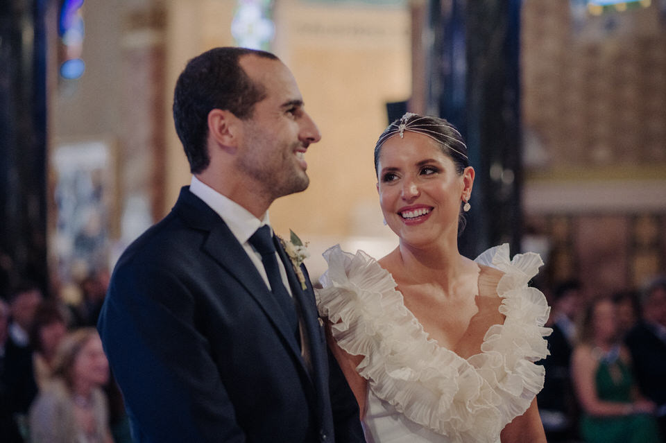 Soy Rodri, fotógrafo de casamientos en Uruguay. Bodas en Montevideo y Punta del Este. Fotos y video que capturan la sinceridad y emoción de tu historia. Weddings.