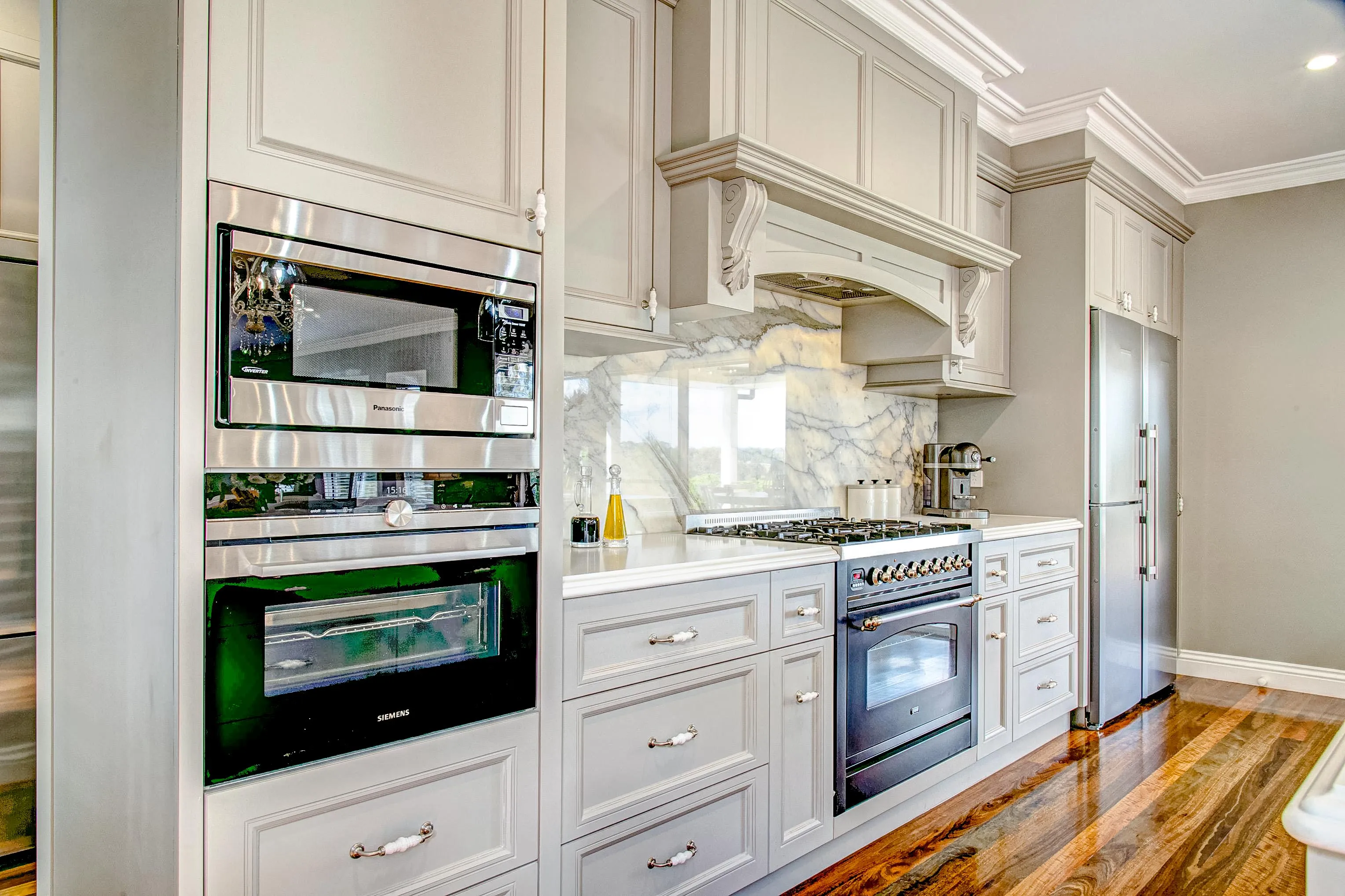Hampton's Home Builder Sydney Luxury Kitchen Detailing Bazdaric Prestige