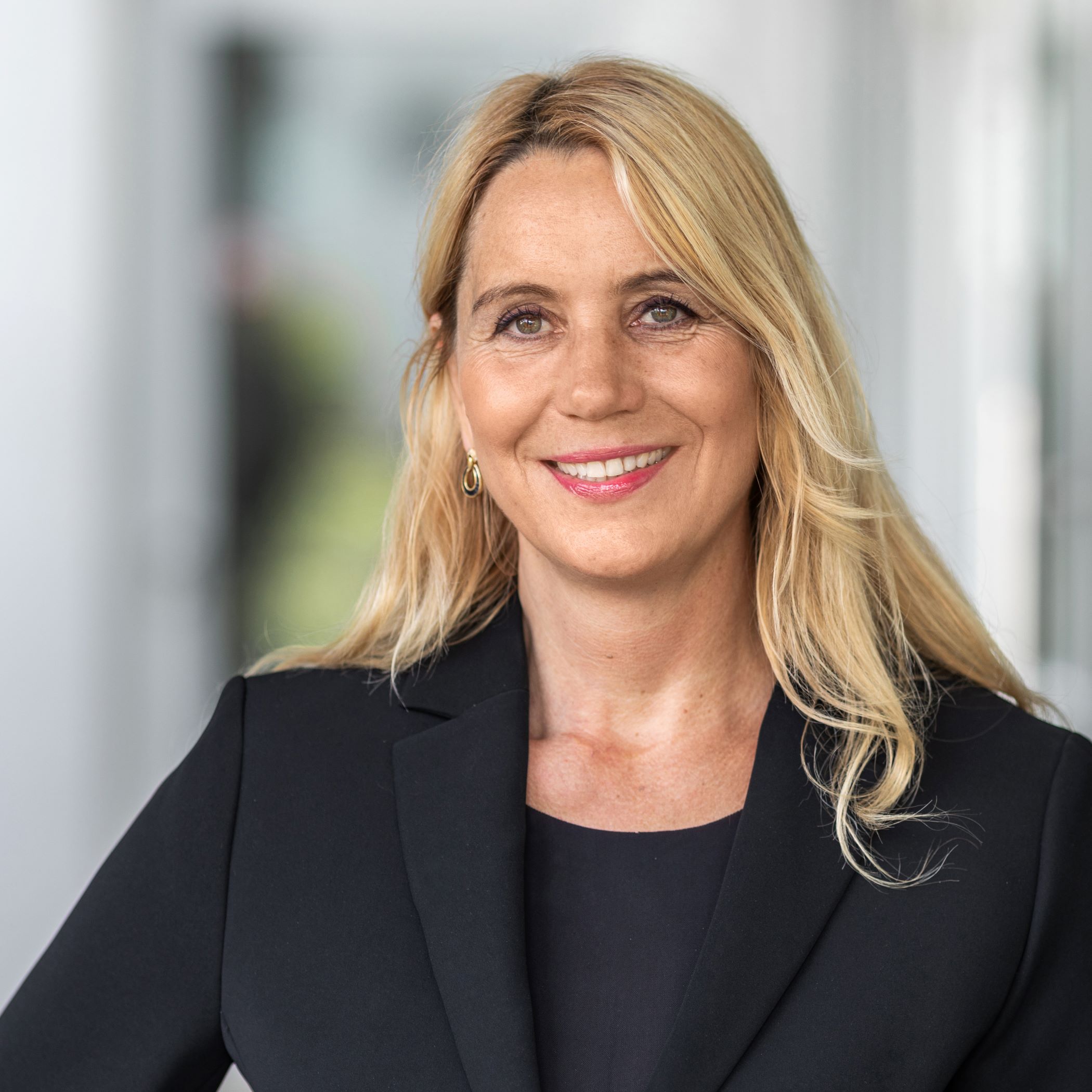 Isabella-Afra Holst