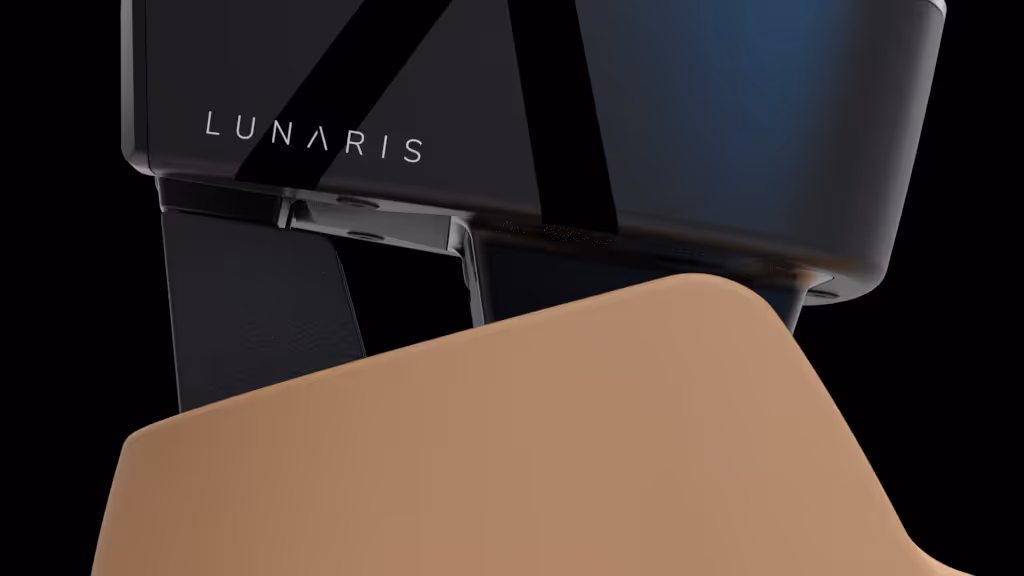 Lunaris prosthetic foot in Warm Sand finish