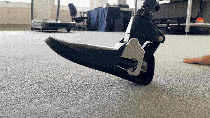 Close-up of Lunaris Essential prosthetic foot absorbing shock on ground contact