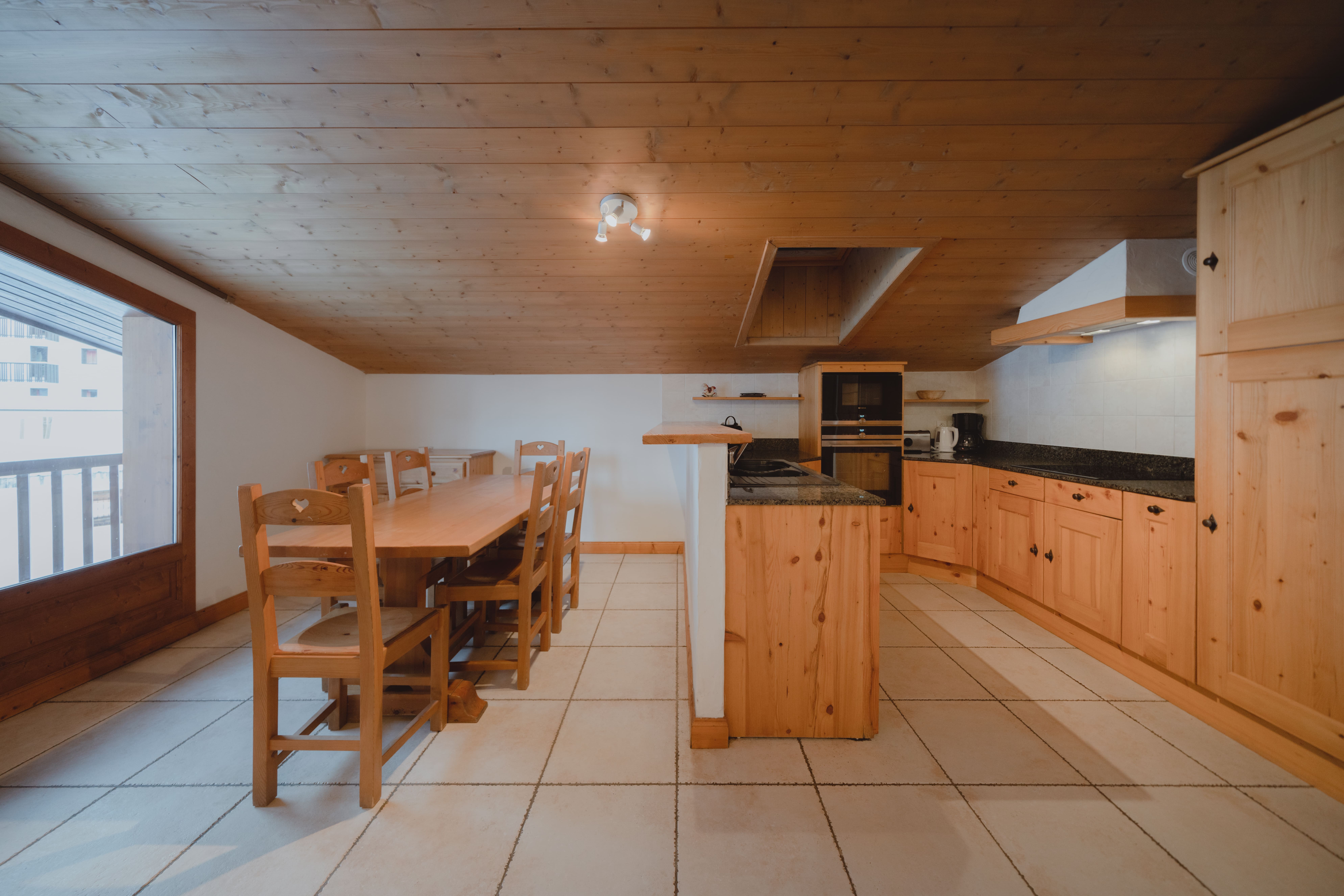 Les Suites du Val Claret | appartement 2 | salle à manger