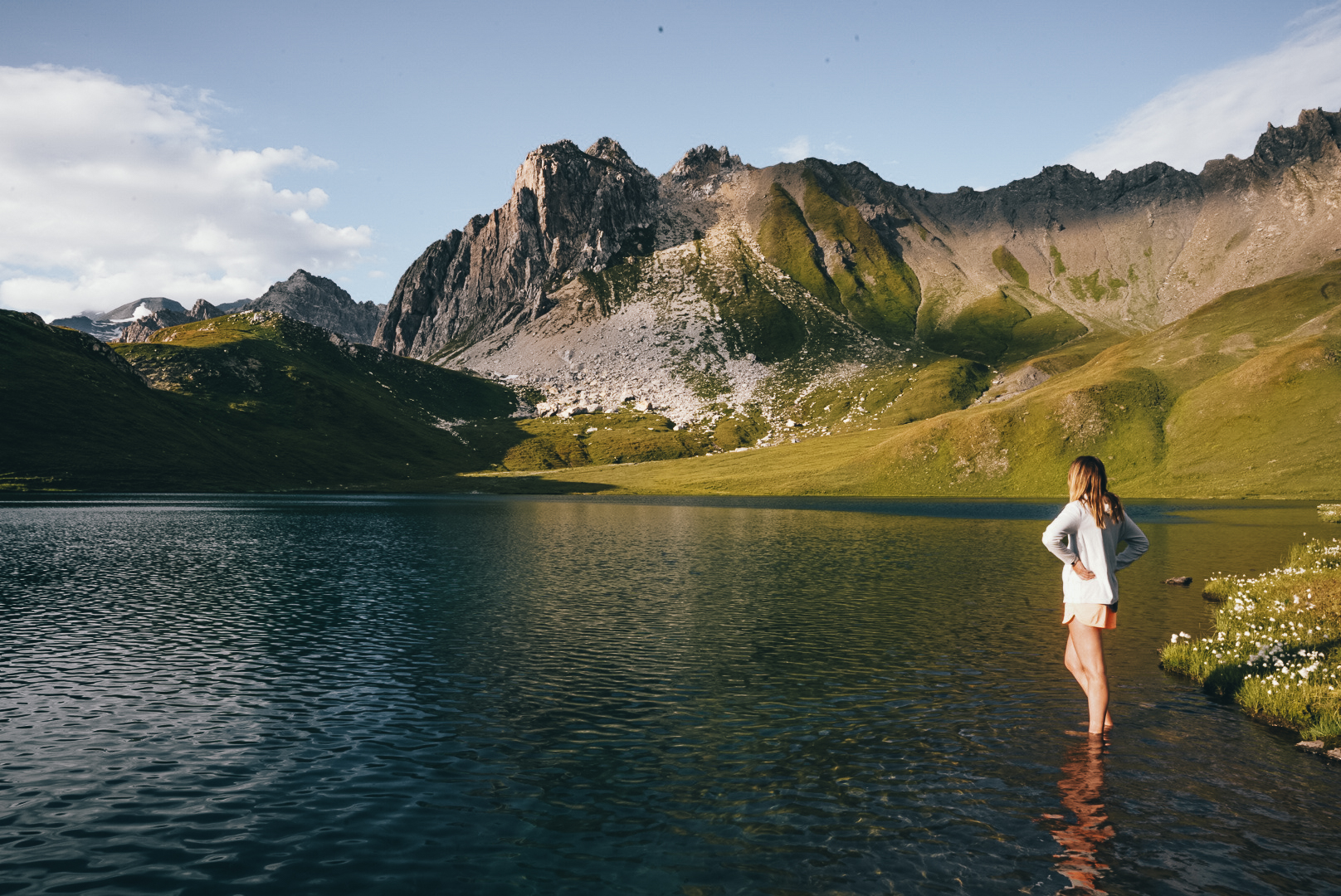 Mountains or countryside: 5 good reasons to choose a nature getaway in France to relieve anxiety for the long term. 
